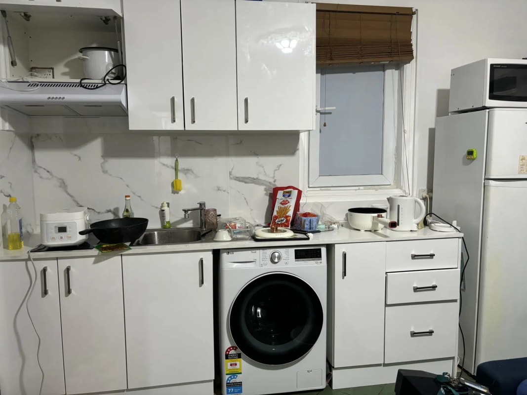 Granny Flat for Rent in Camperdown, Sydney 650, F...