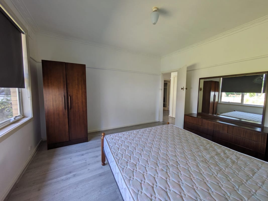 Room for Rent in Cheltenham, Melbourne 240, Furni...