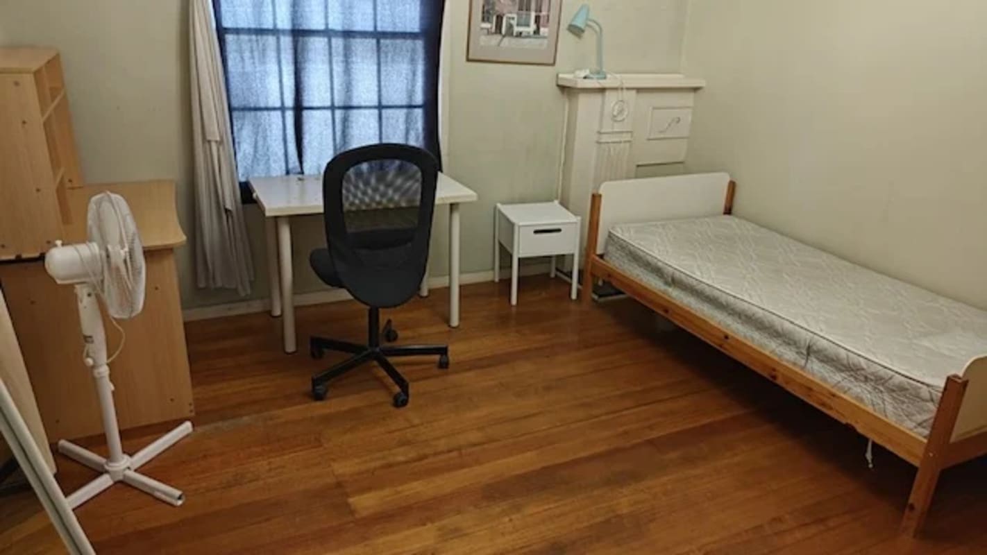 Room for Rent in Clayton, Melbourne 150, Furnishe...