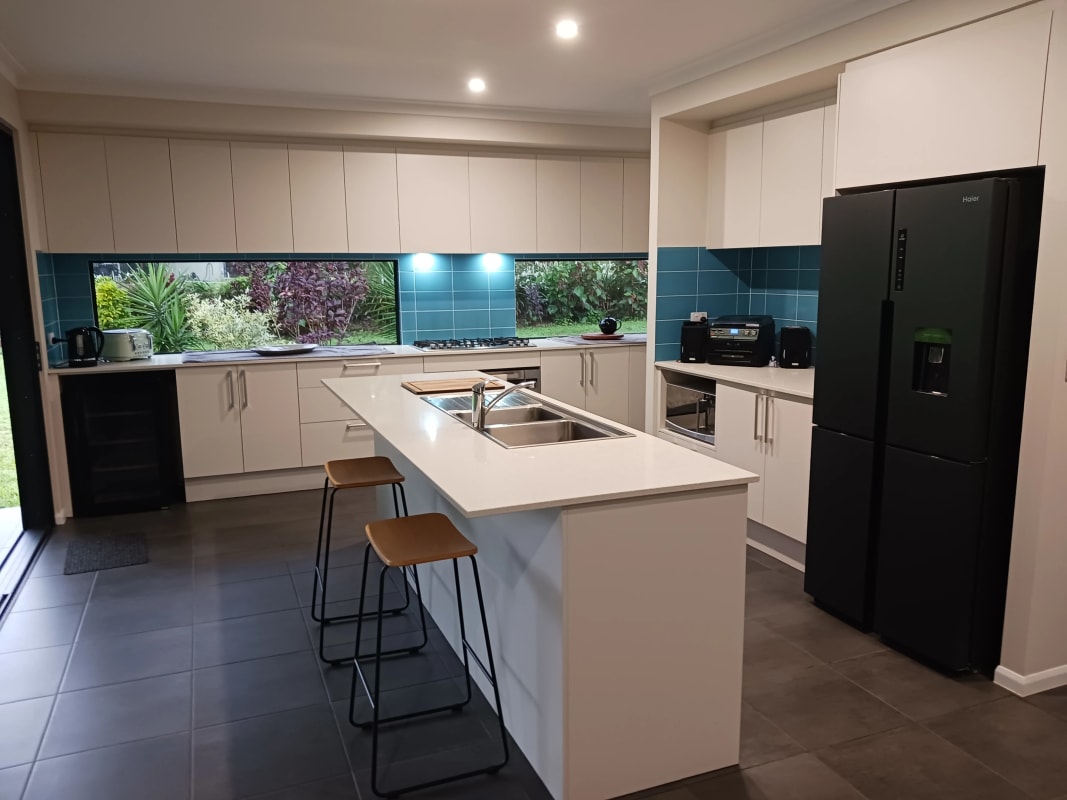 Room for Rent in Clifton Beach, Cairns 300, Flexi...