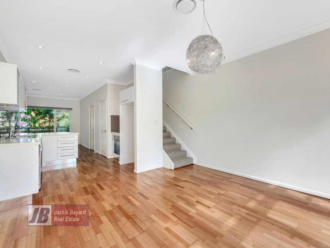 Homestay for Rent in Albion, Brisbane 310, Furnis...
