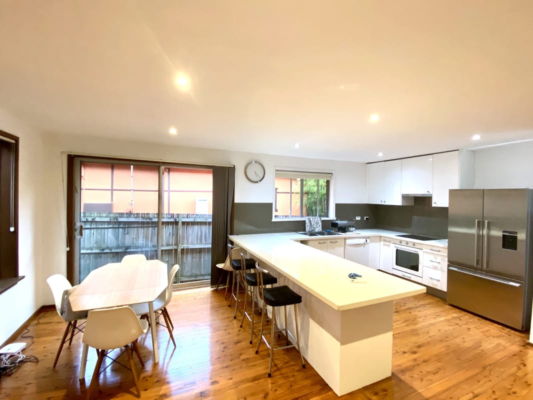 Room for Rent in Dee Why, Sydney 400, Furnished,