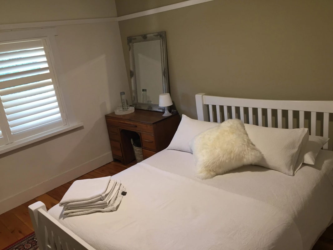 Room for Rent in Henley Beach, Adelaide 200, Furn...