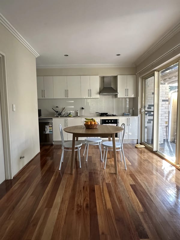Room for Rent in Sutherland, Sydney 400, Furnishe...