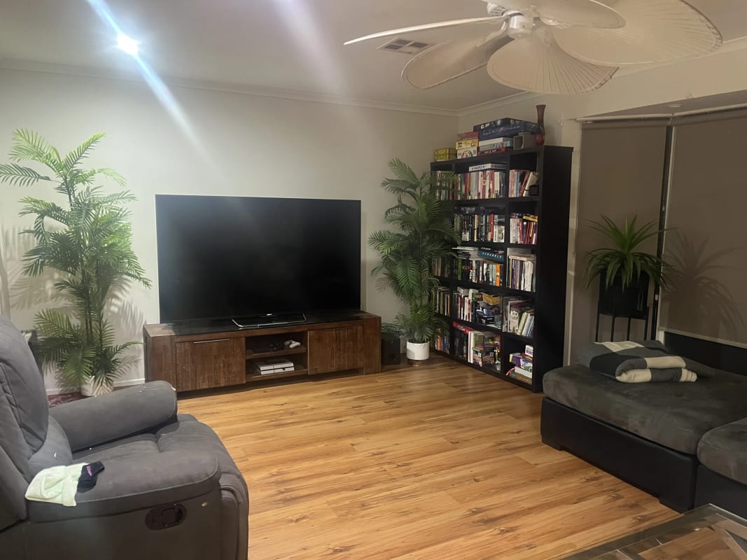 Room for Rent in Hoppers Crossing, Melbourne 200,...