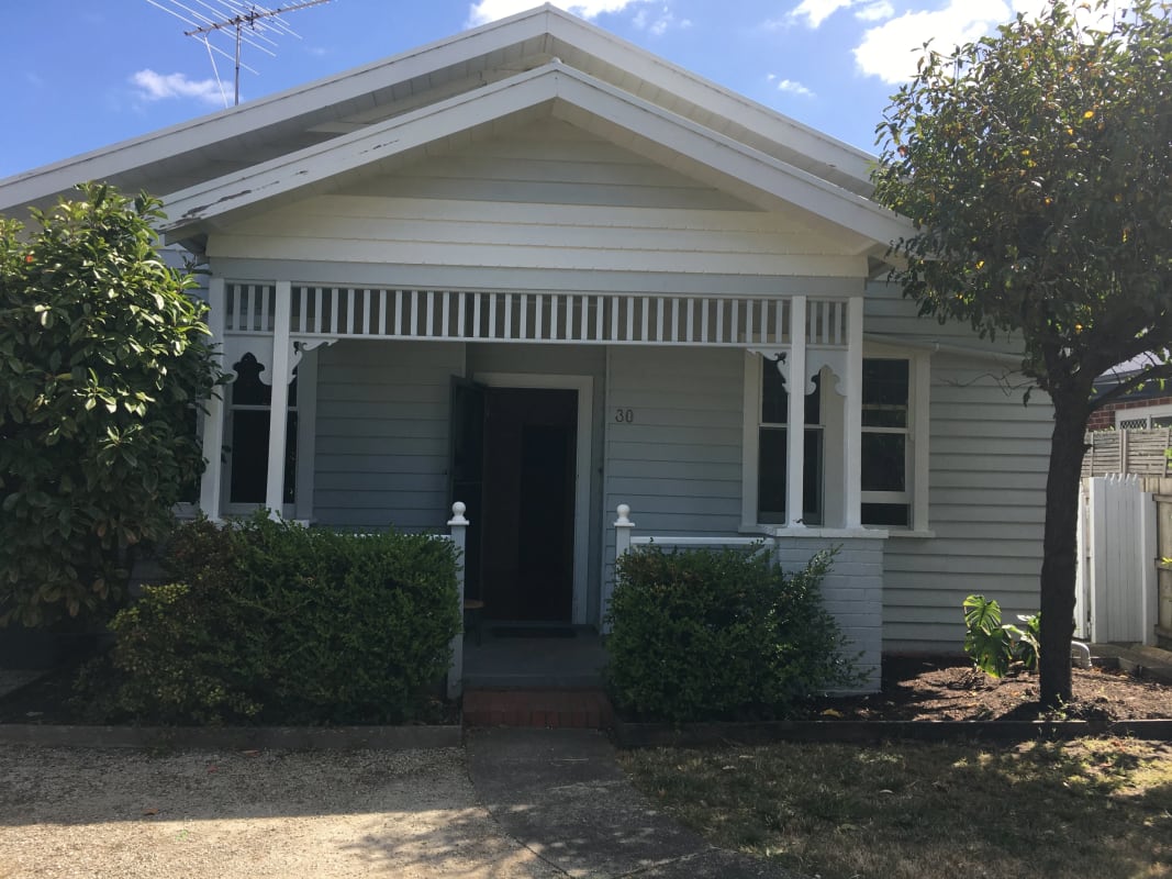 Room for Rent in East Geelong, Geelong 240, Furni...
