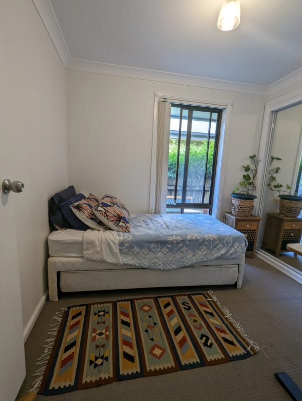 Homestay for Rent in Wollongong, Wollongong 250,