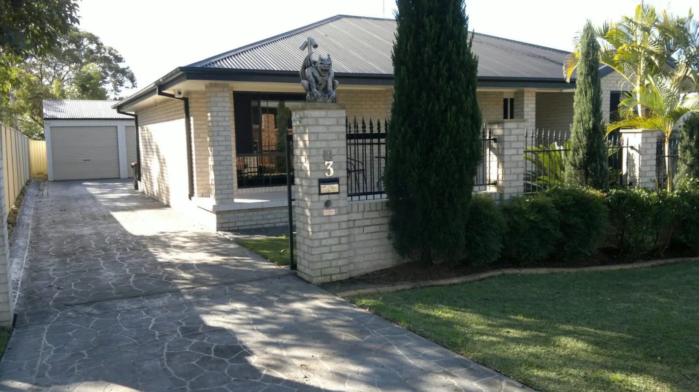 Room for Rent in Killarney Vale, NSW 180, Flexibl...