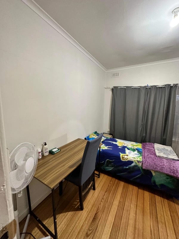 Room for Rent in Saint Albans, Melbourne 150, Fur...