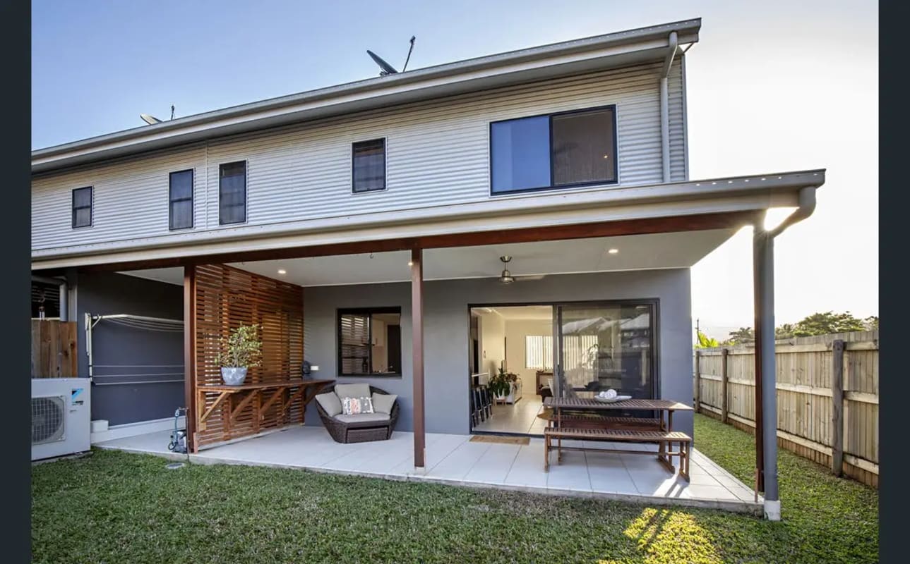 Whole Property for Rent in Cannonvale, QLD 450, U...