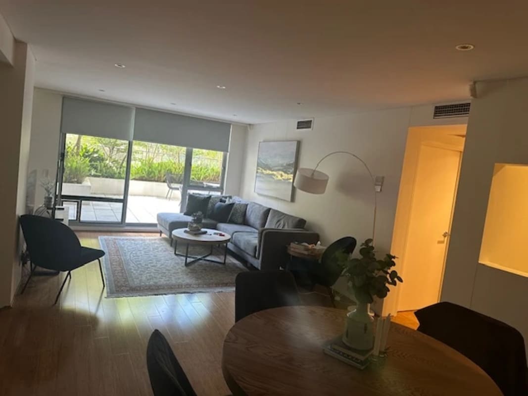 Room for Rent in Chatswood, Sydney 700, Furnished...