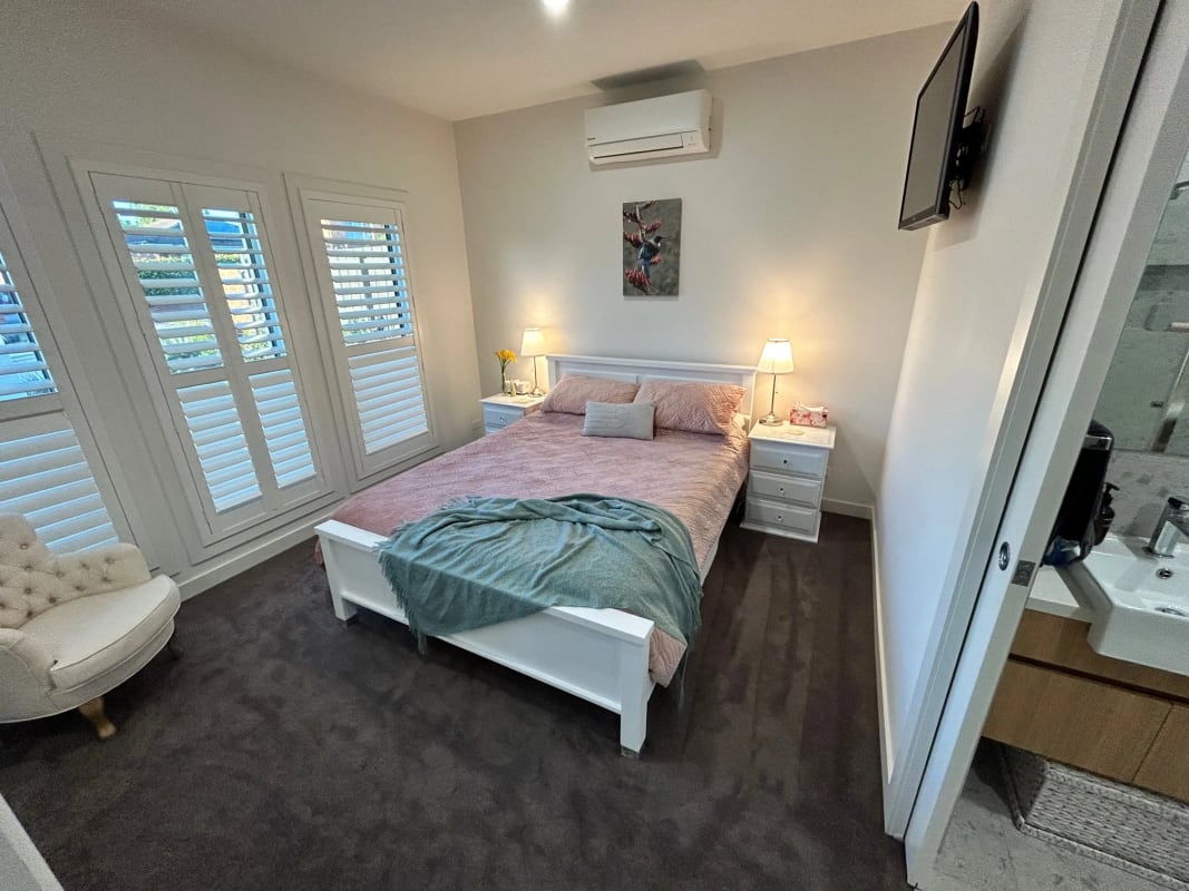 Room for Rent in Macleod, Melbourne 250, Furnishe...