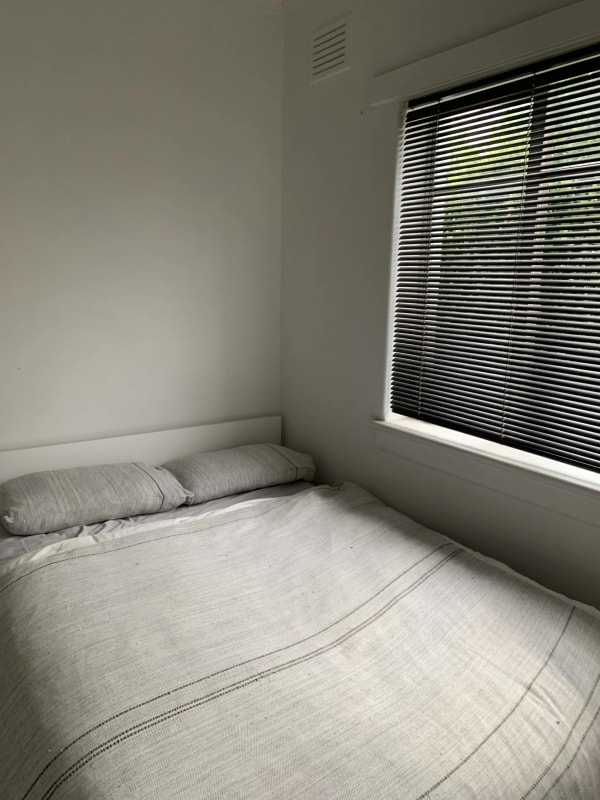 Room for Rent in Toorak, Melbourne 250, Furnished...