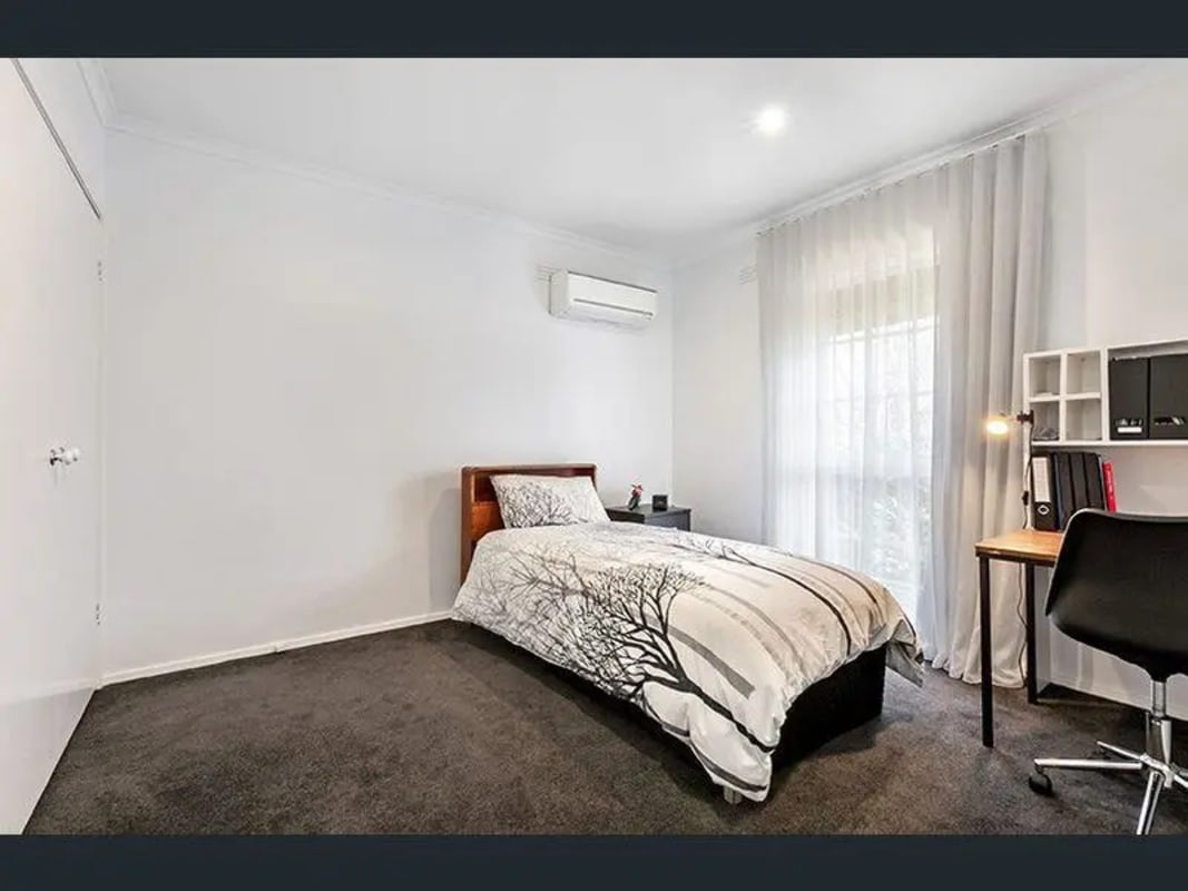 Room for Rent in Hawthorn, Melbourne 300, Unfurni...