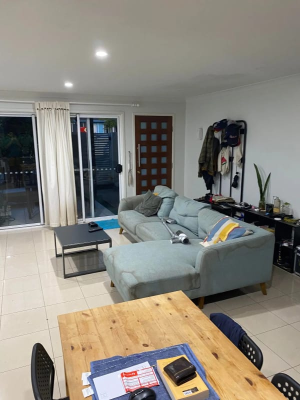 Room for Rent in Cannon Hill, Brisbane 210, Unfur...
