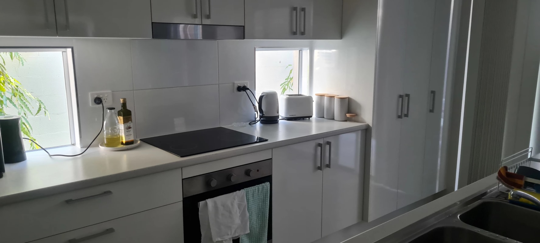 Room for Rent in Railway Estate, Townsville 330,