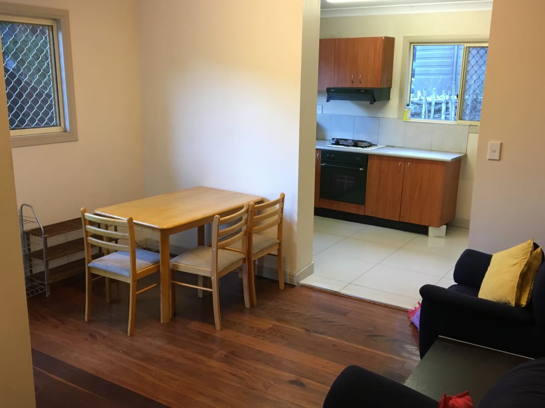 Room for Rent in Highgate Hill, Brisbane 200, Fur...