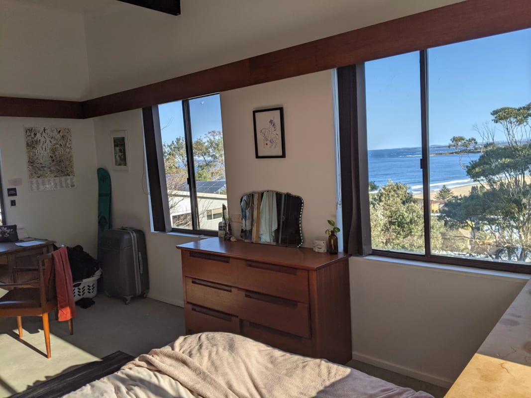 Room for Rent in Austinmer, Wollongong 270, Furni...
