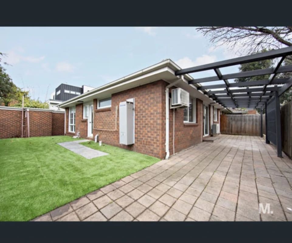 Room for Rent in Essendon, Melbourne 272, Unfurni...