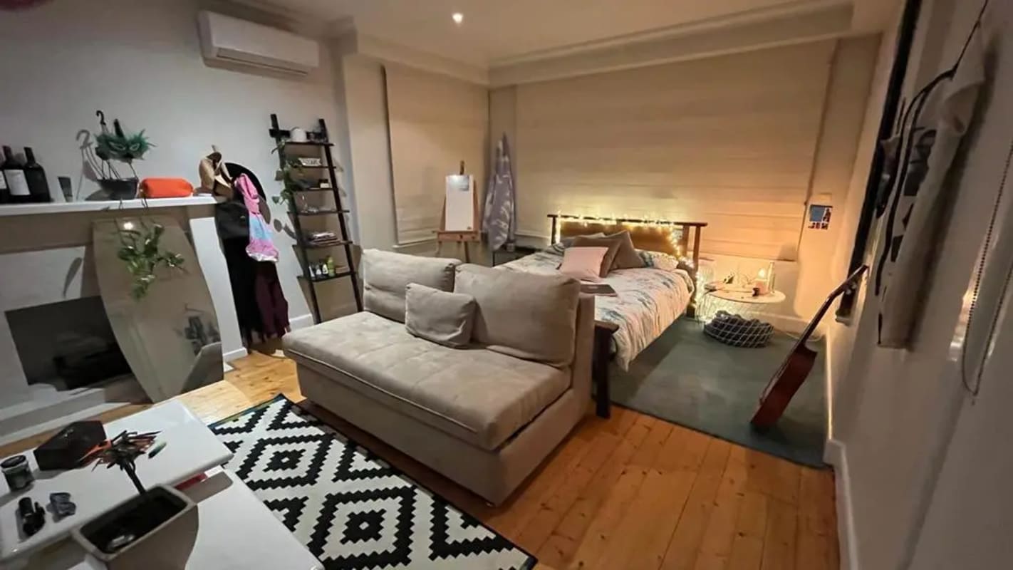 Room for Rent in Caulfield, Melbourne 250, Furnis...