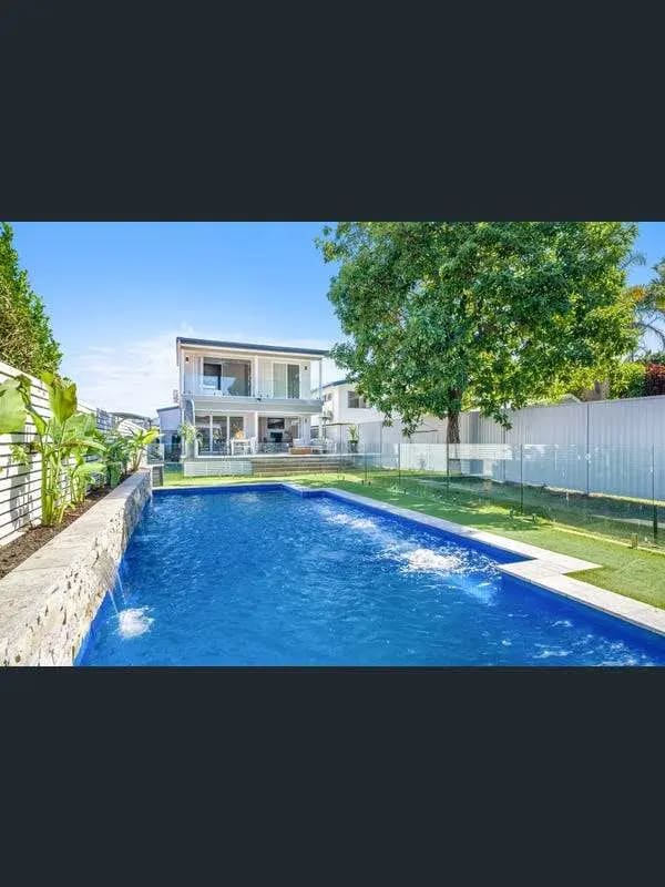 Room for Rent in Woody Point, Brisbane 320, Unfur...