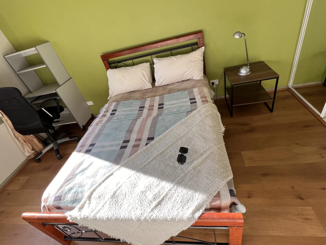 Room for Rent in Ashfield, Sydney 280, Furnished,...