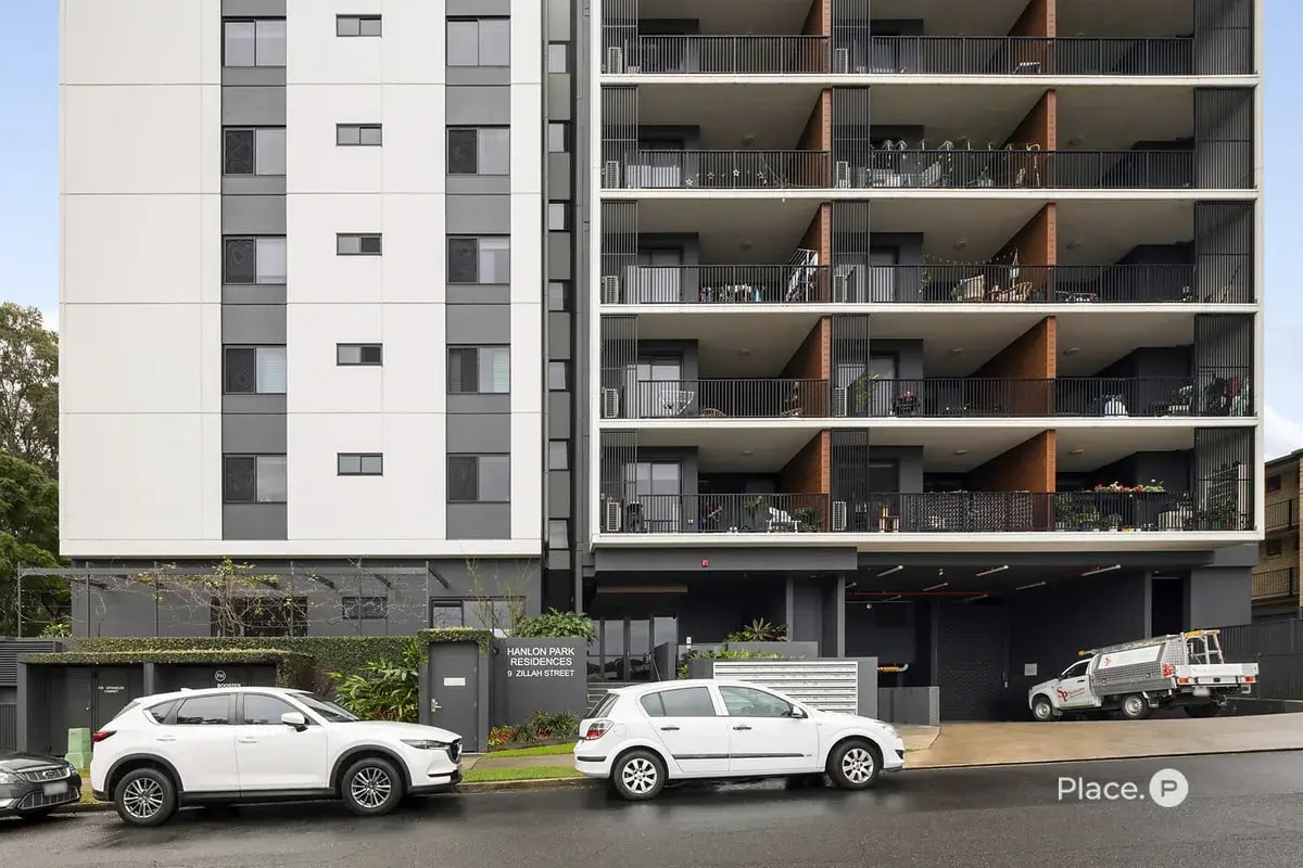 One Bed Flat for Rent in Stones Corner, QLD 550,