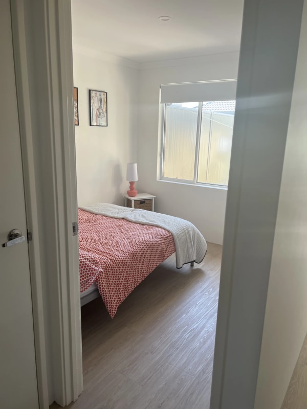 Room for Rent in Clarkson, Perth 250, Furnished,