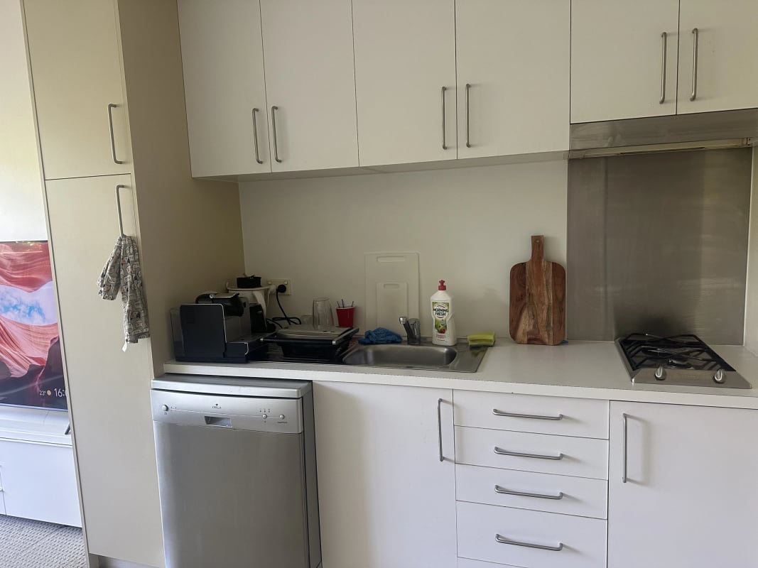 Studio for Rent in Camperdown, Sydney 550, Unfurn...