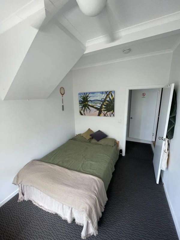 Room for Rent in Sunrise Beach, Sunshine Coast 27...