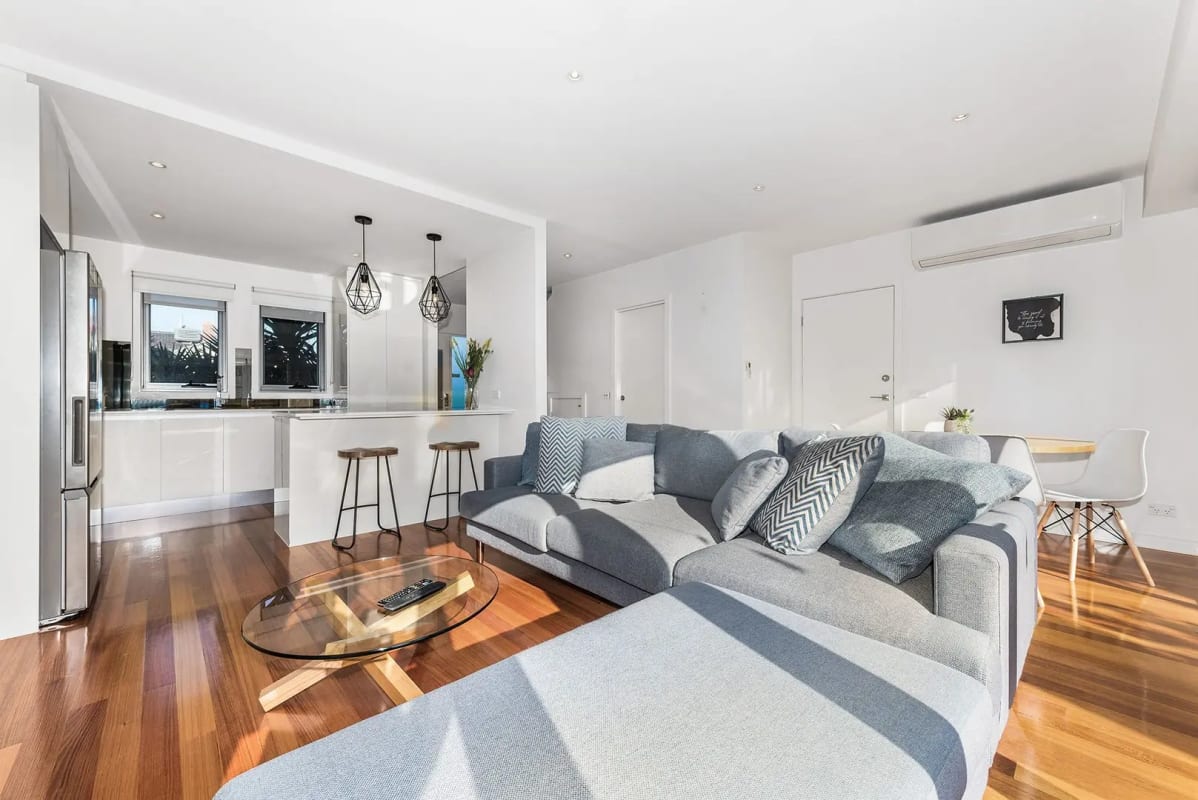 Room for Rent in Kingsville, Melbourne 200, Unfur...