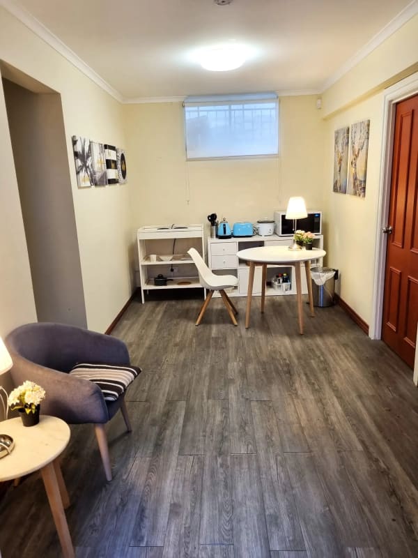 Room for Rent in Spring Hill, Brisbane 225, Furni...