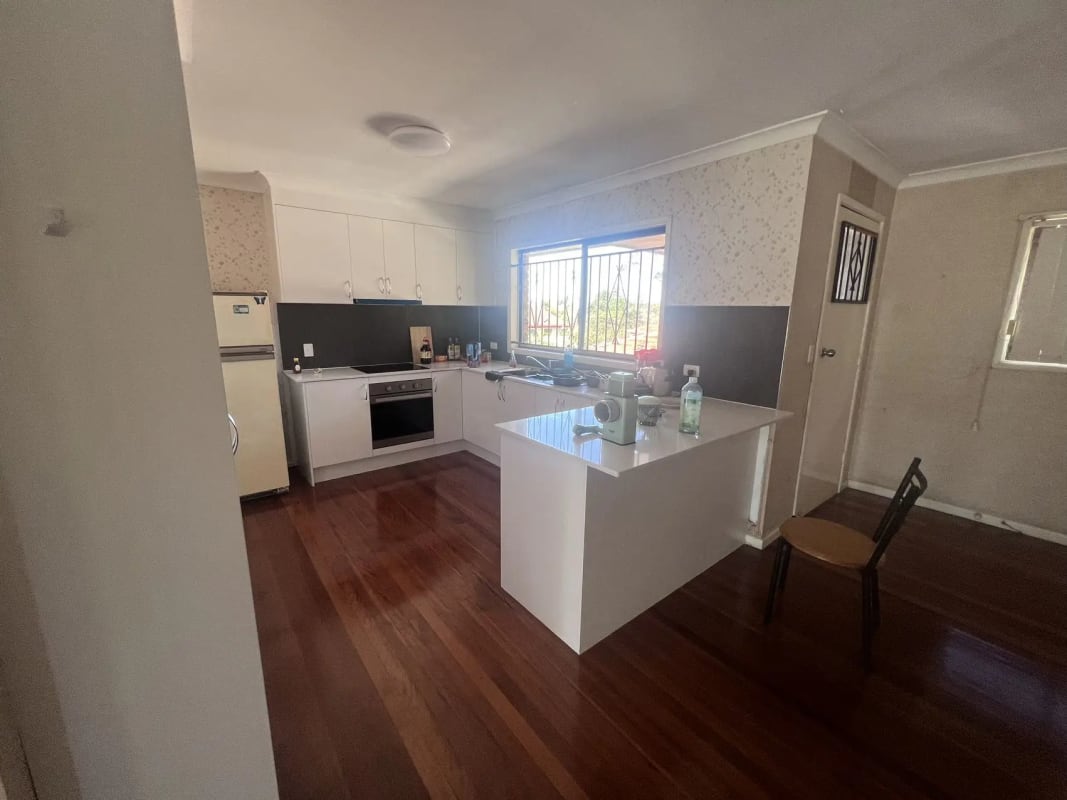 Shared Room for Rent in Macgregor, QLD 230, Furni...