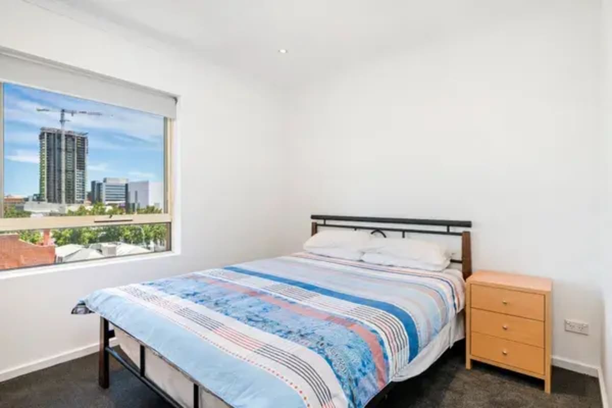 Room for Rent in Adelaide, Adelaide 205, Furnishe...