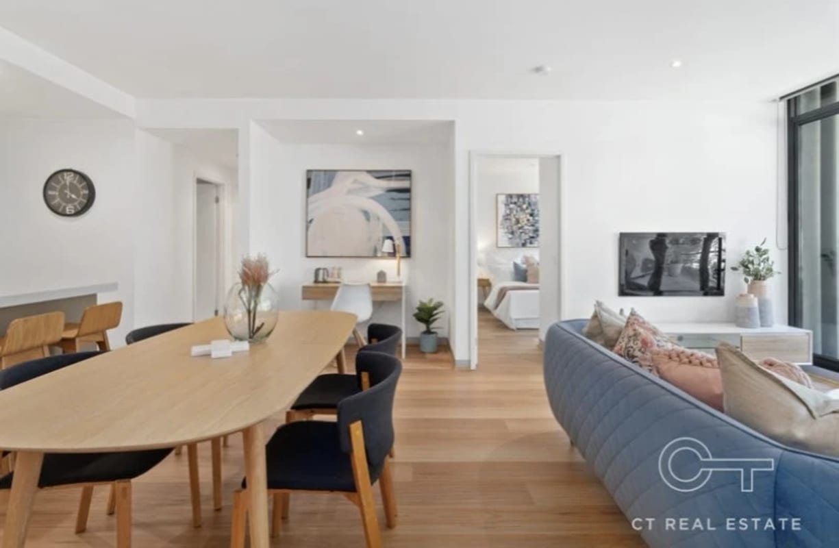 Room for Rent in Carlton, Melbourne 350, Unfurnis...