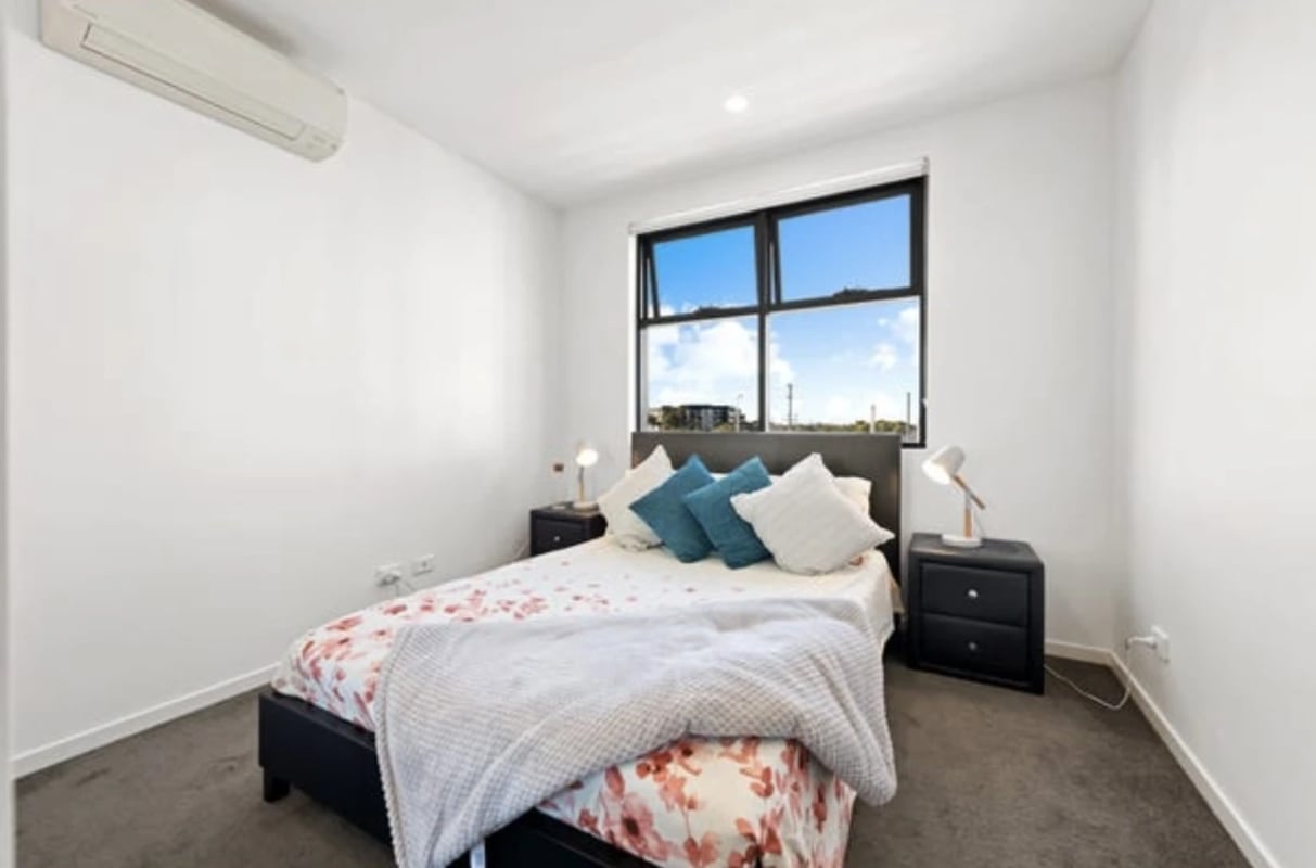 Room for Rent in Cannon Hill, Brisbane 280, Unfur...