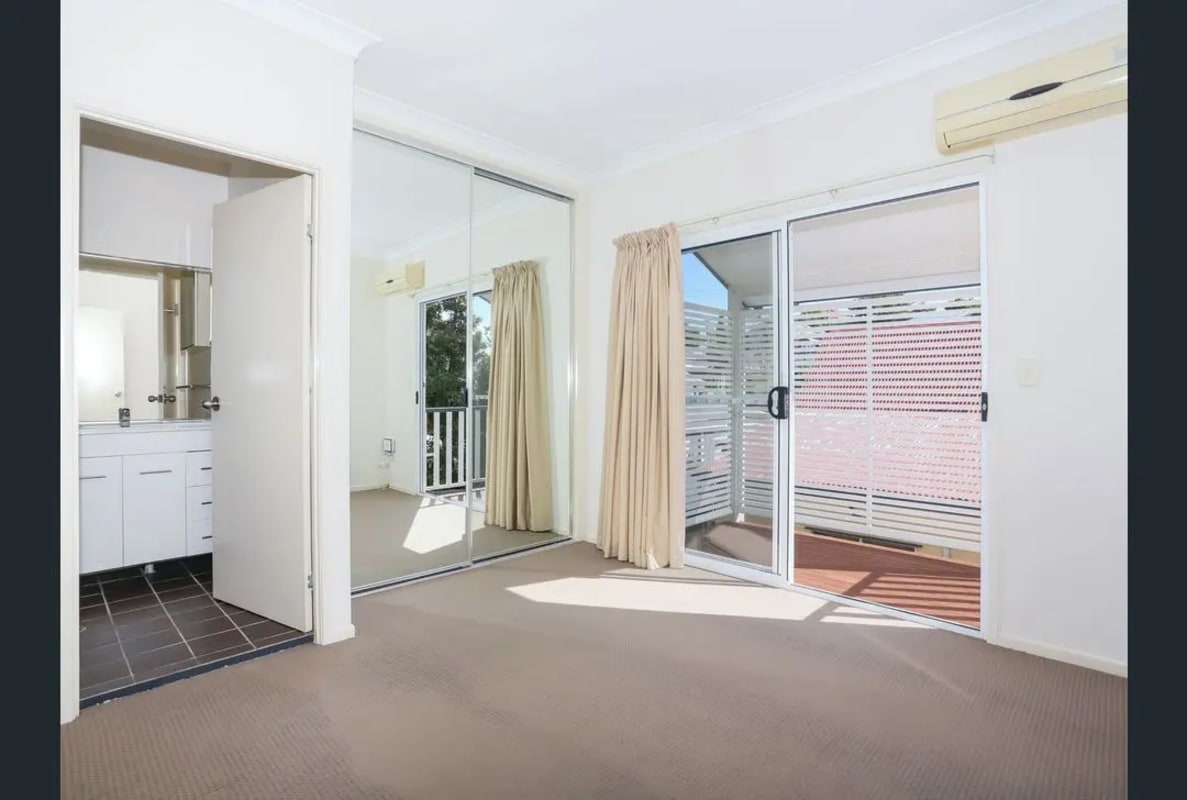 2 Rooms for Rent in South Brisbane, Brisbane 320...