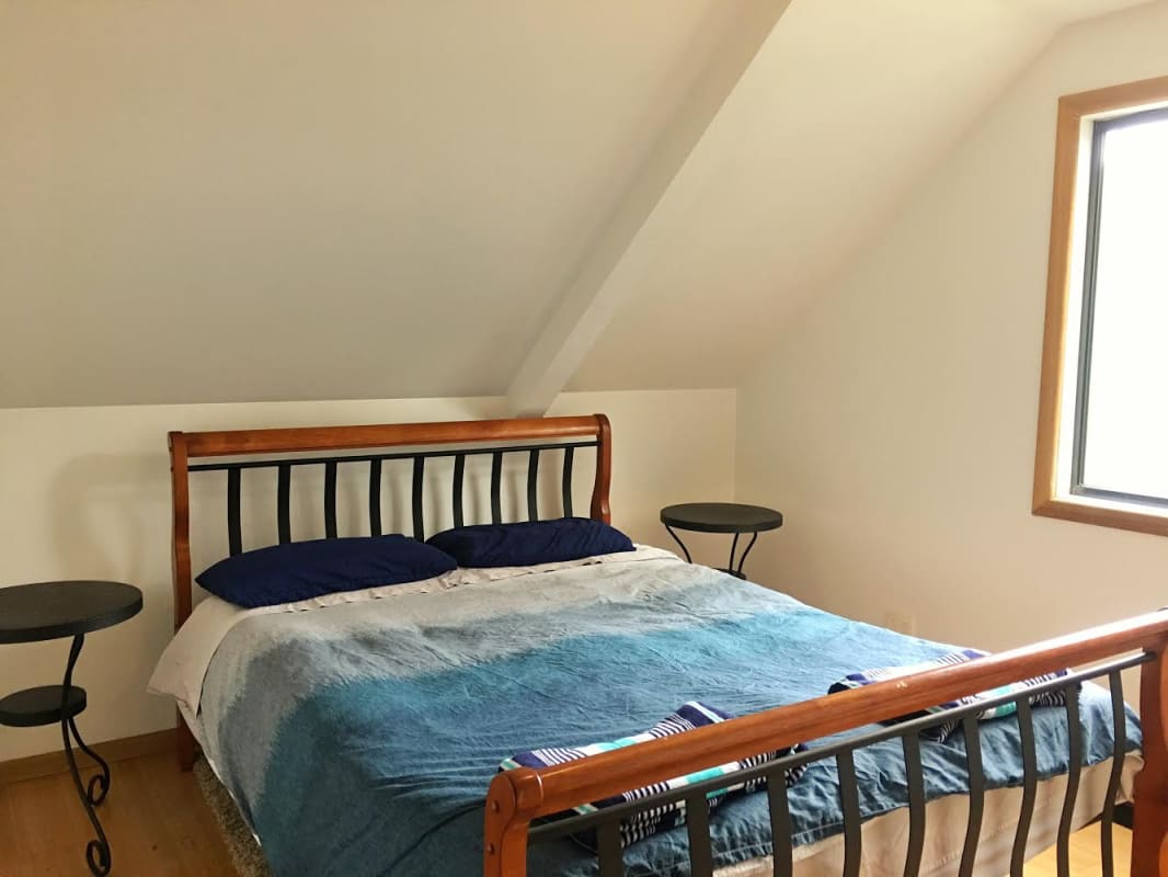 Room for Rent in Mount Nebo, Brisbane 165, Furnis...