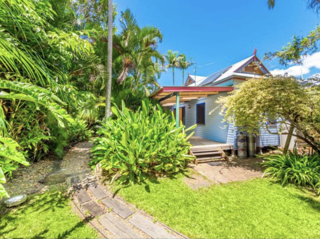 Granny Flat for Rent in Mullumbimby, NSW 250, Fur...