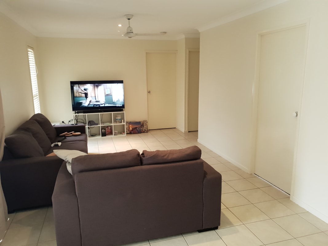 Room for Rent in Burdell, Townsville 180, Flexibl...