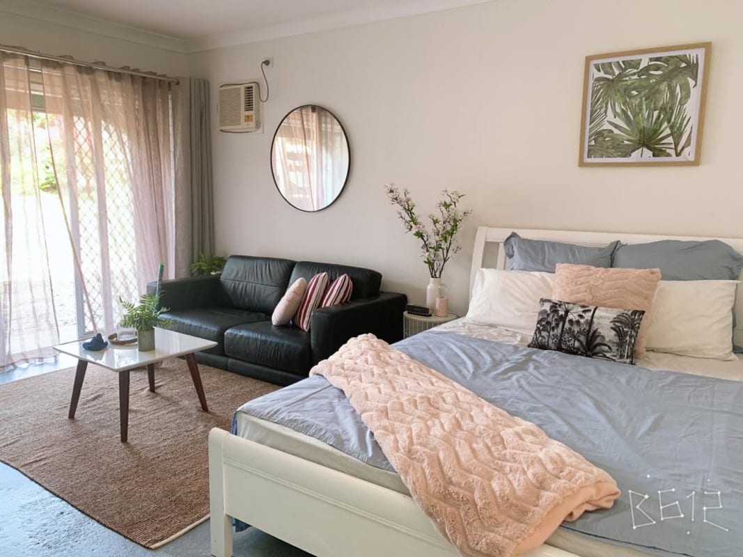 Granny Flat for Rent in Ashmore, Gold Coast 500,