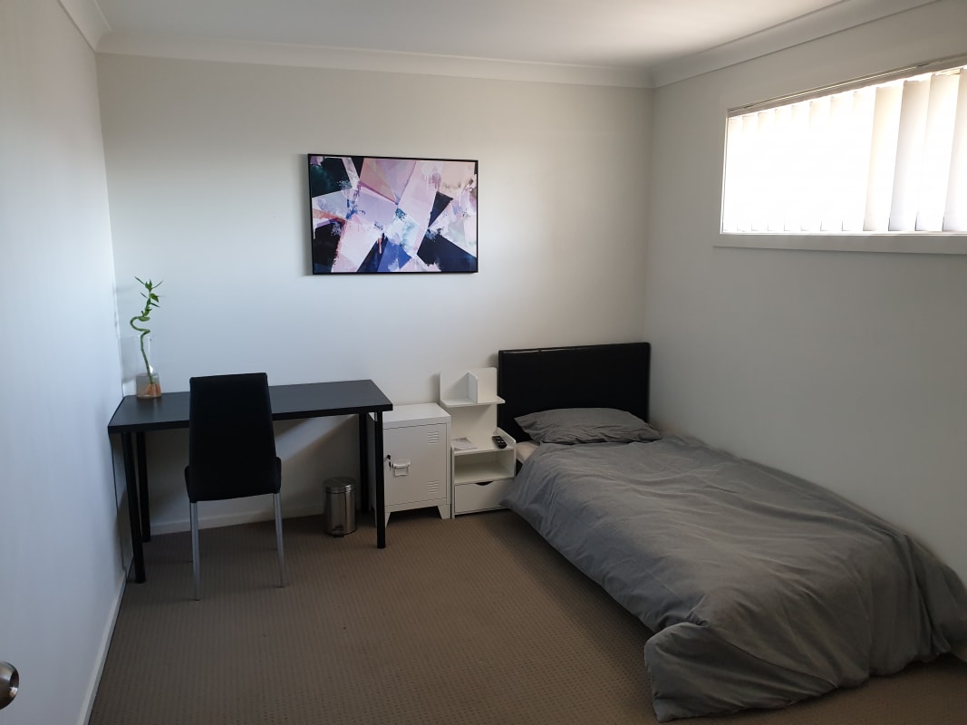 Room for Rent in Penrith, Sydney 250, Furnished,