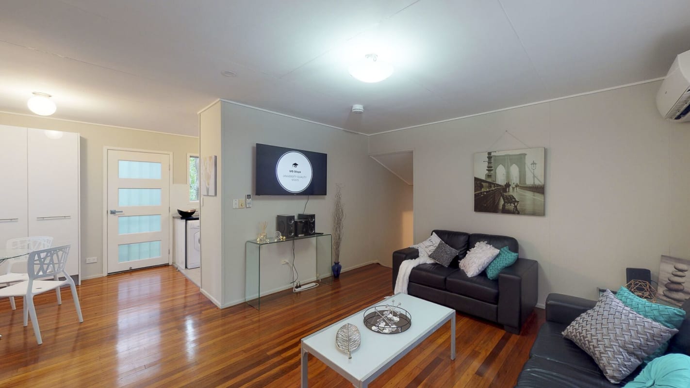 Room for Rent in Saint Lucia, Brisbane | $379, Furni... | Flatmates.com.au