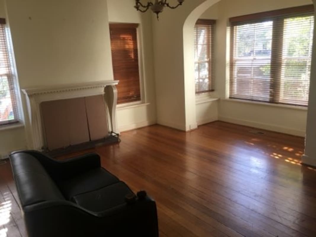 Room for Rent in Camberwell, Melbourne 180, Flexi...