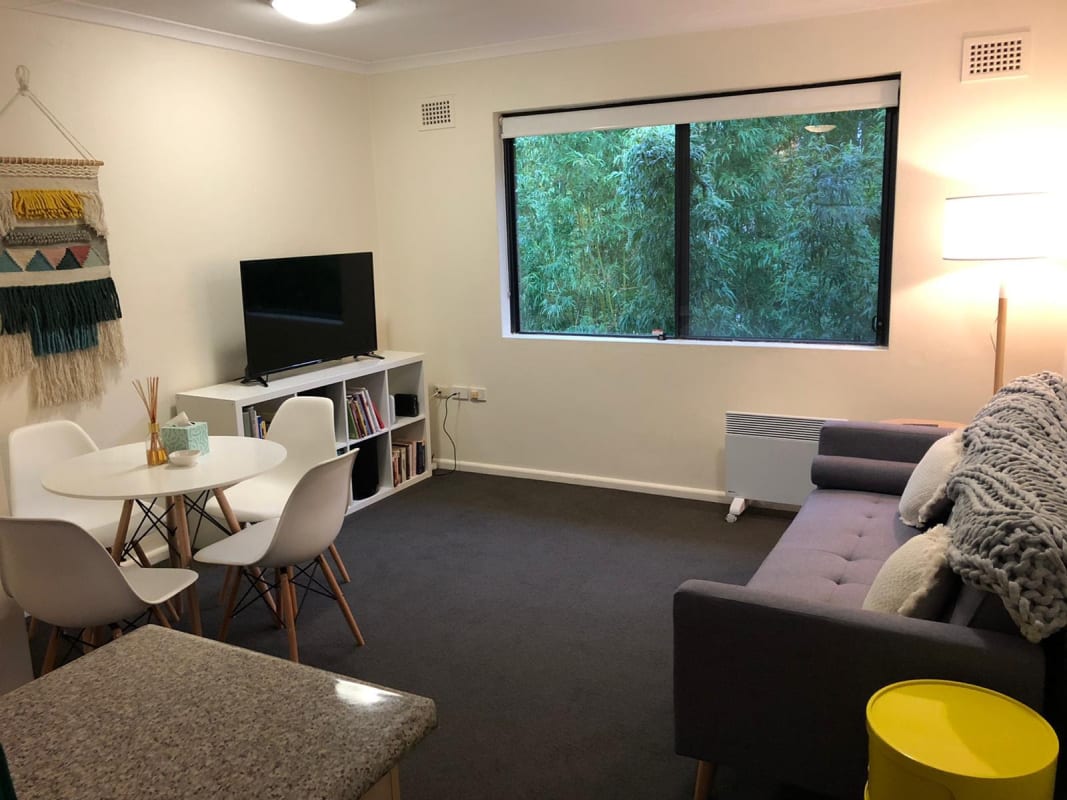 Room for Rent in Balmain, Sydney 350, Furnished,