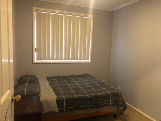 Room For Rent In Winsome Avenue Plumpton Sydney 130