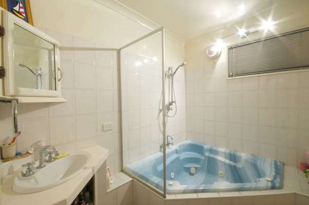 Room For Rent In Lifford Way Bellevue Perth 160 Fur